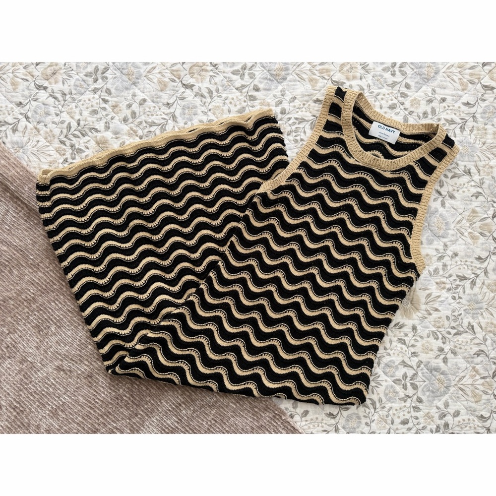Old Navy Sleeveless Pointelle-Knit Midi Dress - L - EUC!